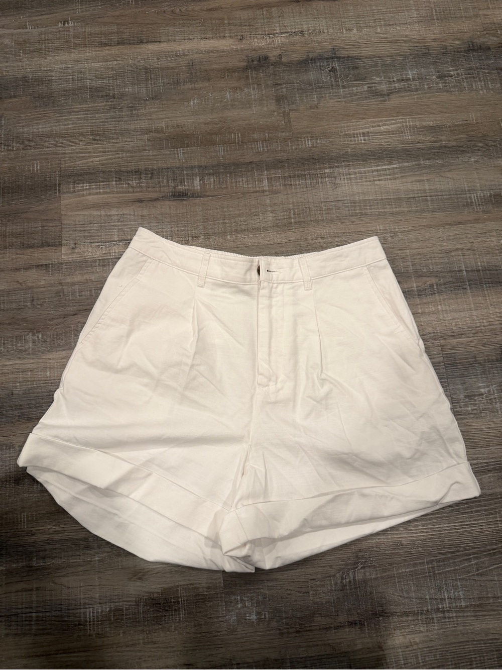 a new day White High-Waist Pleated Bermuda Shorts
